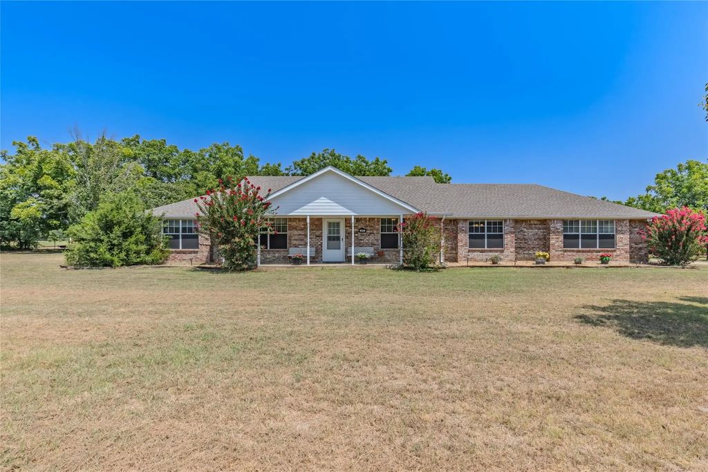 4886 White Rock, Lone Oak
