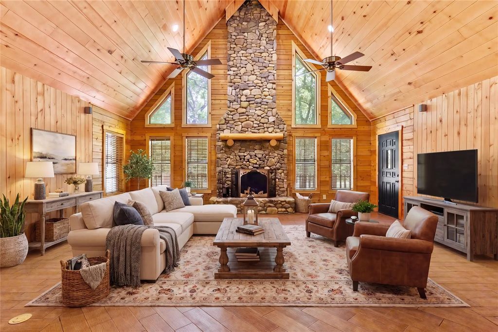 1147 Rs County Road 3503, Emory