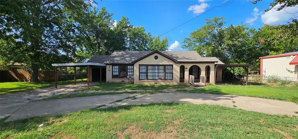 401 E Pine Street, Edgewood