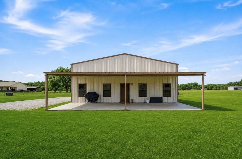 1001 Marigold Court, Granbury