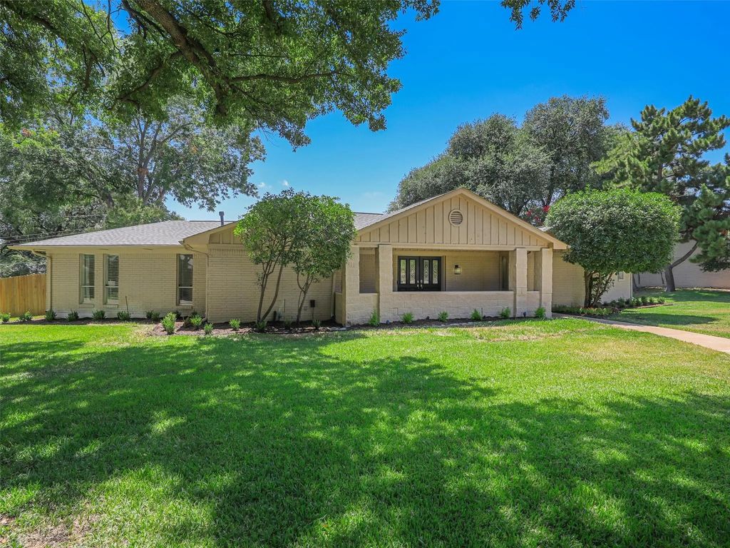 13436 Forestway Drive, Dallas