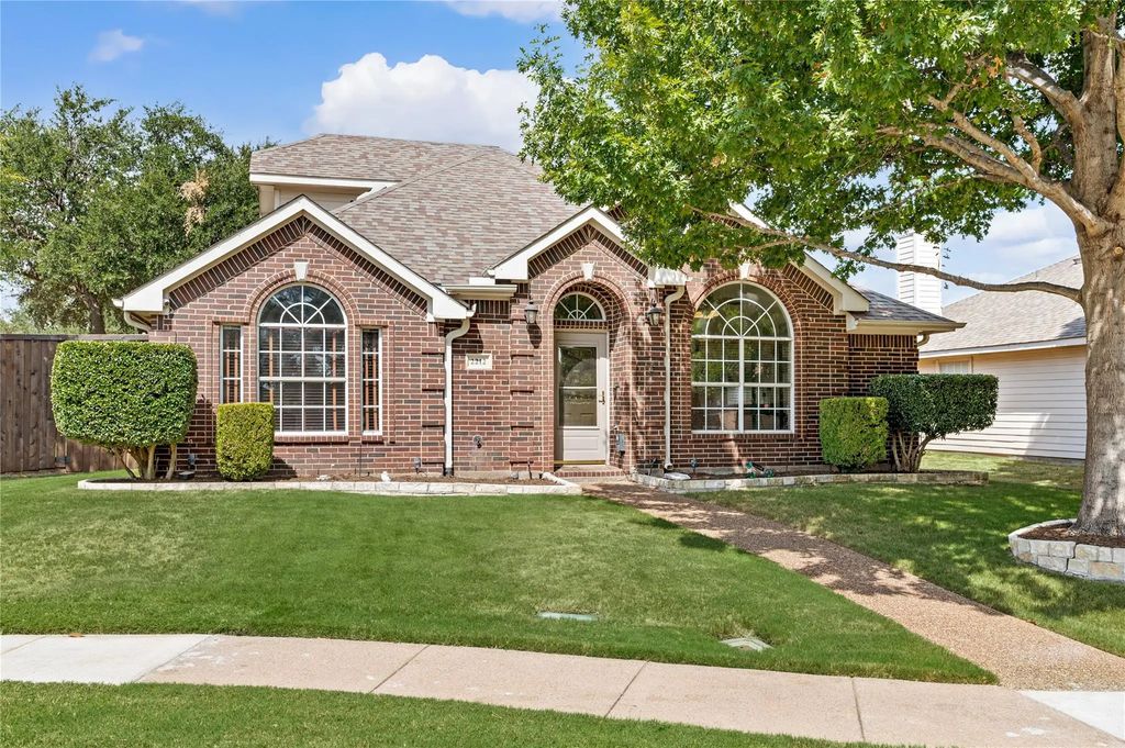 2212 Pinto Lane, Lewisville
