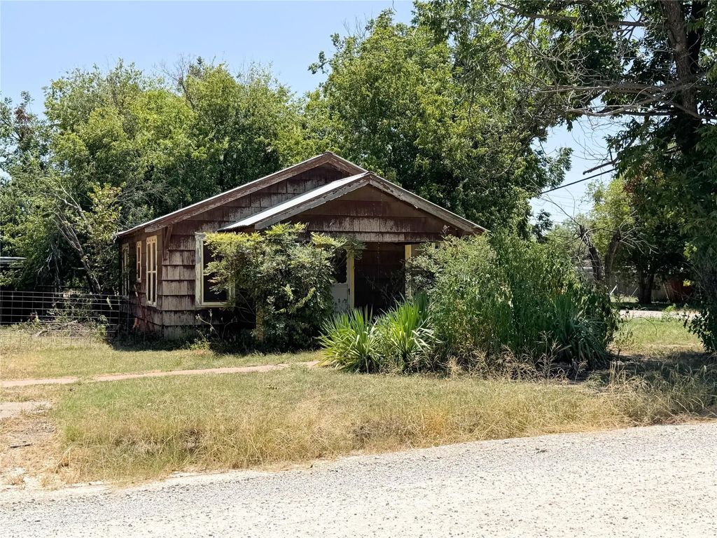 409 W 13th Street, Cisco