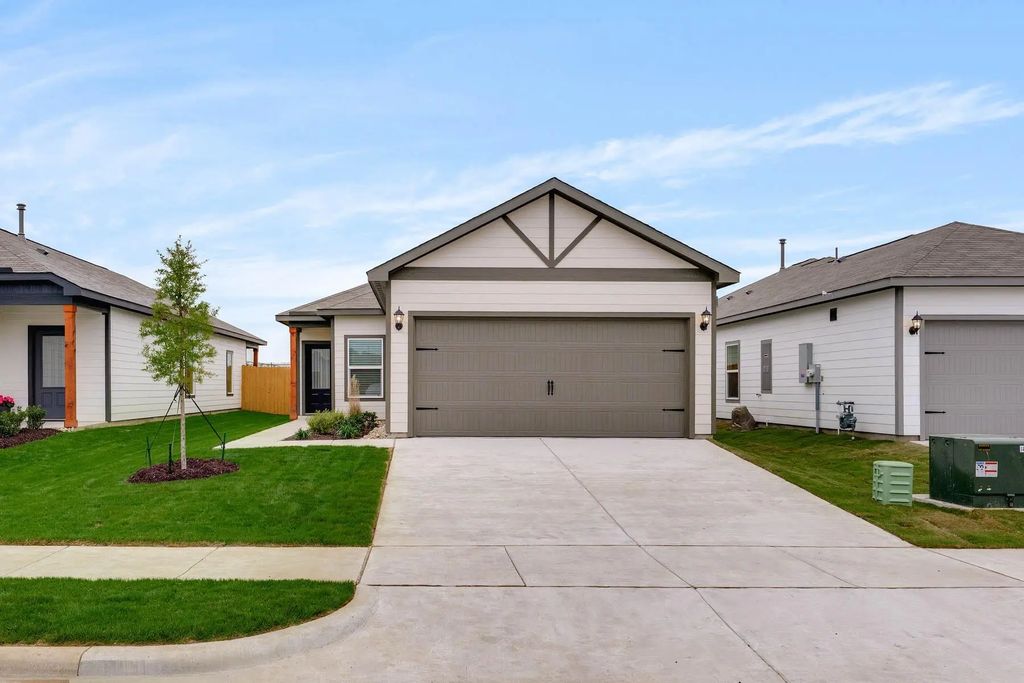 3904 Starry Night Cove, Sherman
