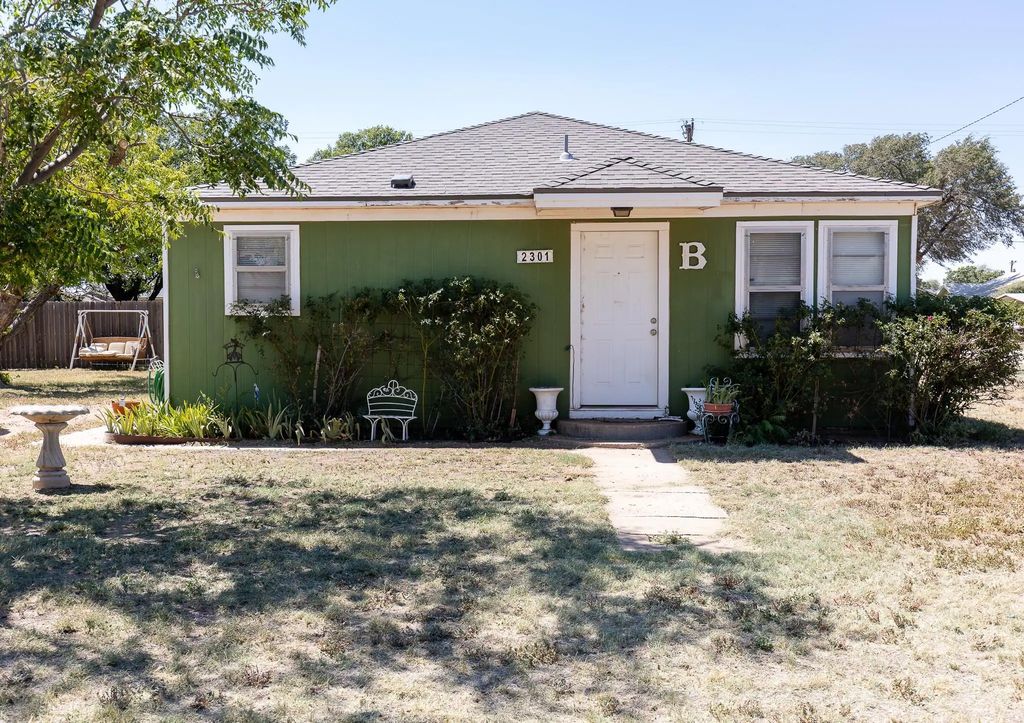 2301 E 1st Street, Petersburg