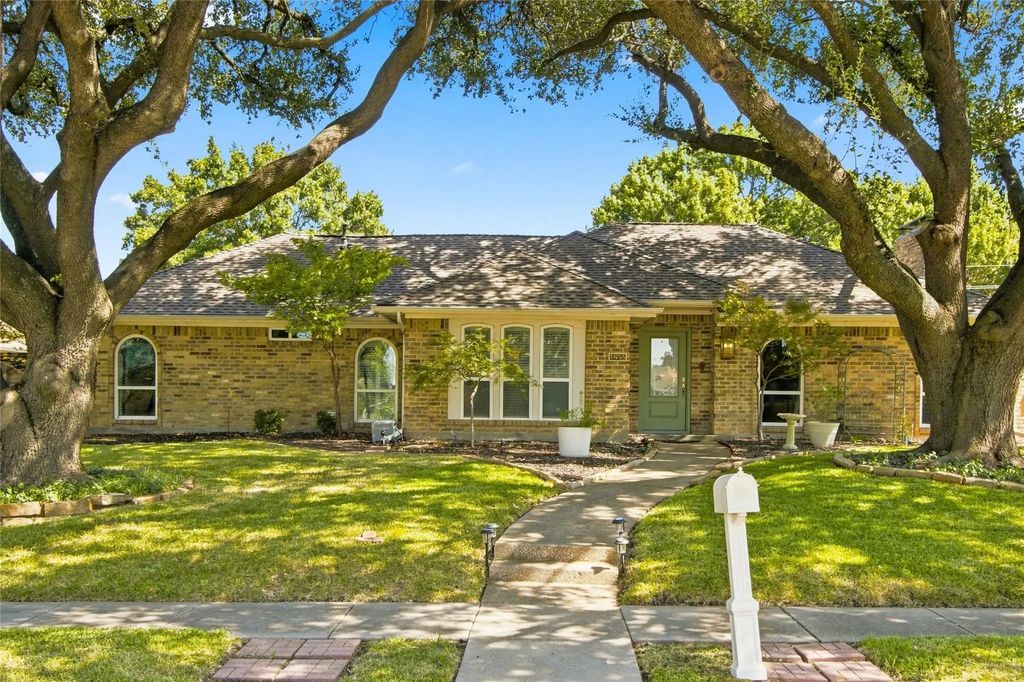 1855 Hatherly Drive, Plano