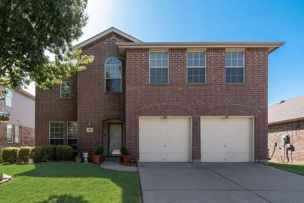 9208 Conestoga Drive, Fort Worth