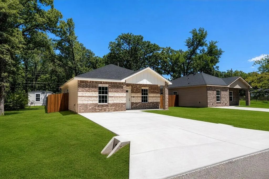 108 Navajo Drive, Mabank