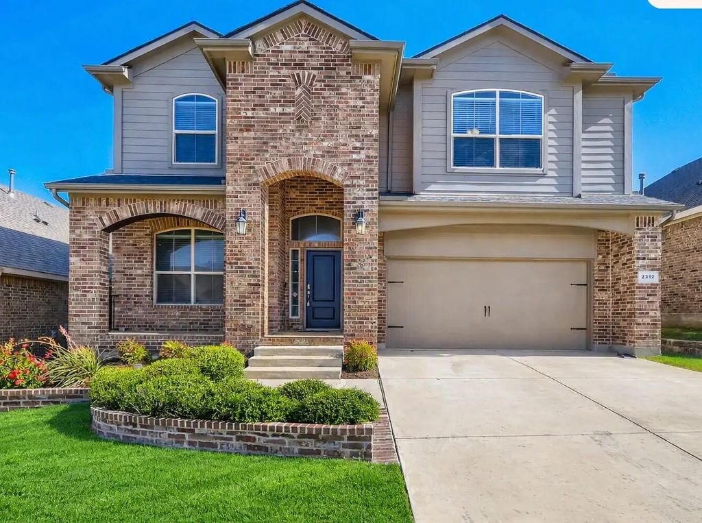 2312 Mockingbird Court, Northlake