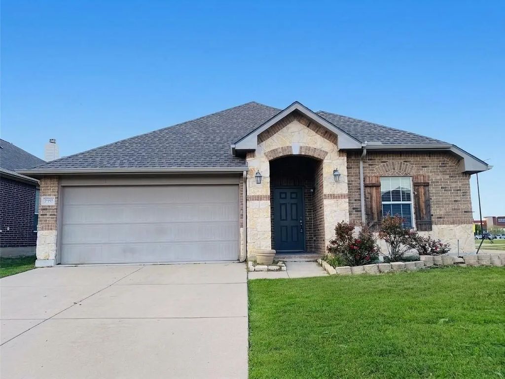 2357 Clairborne Drive, Fort Worth