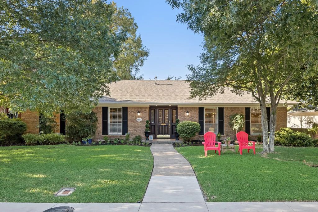 7406 La Manga Drive, Dallas