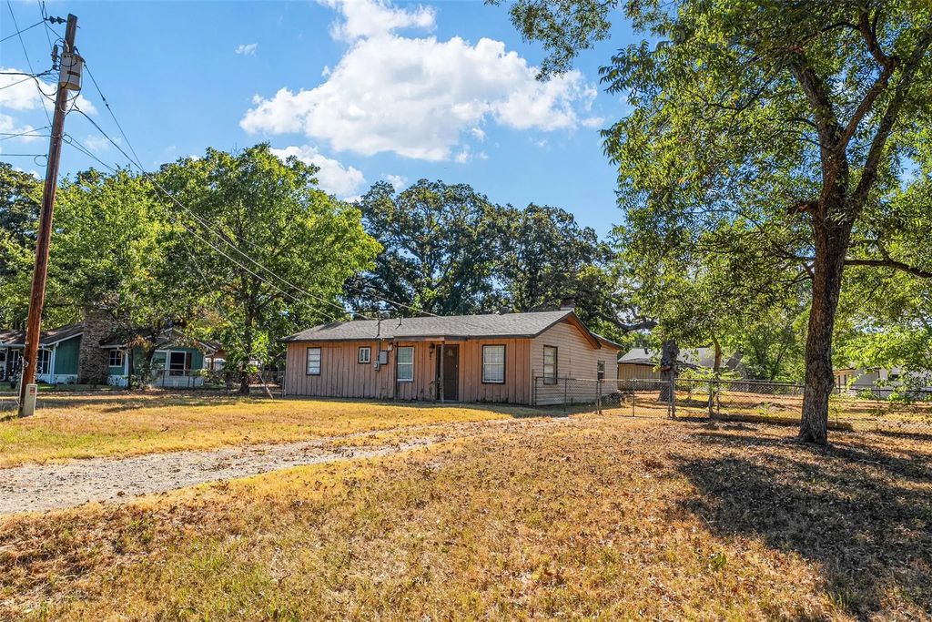 116 Wildwood Crossover Street, Gun Barrel City