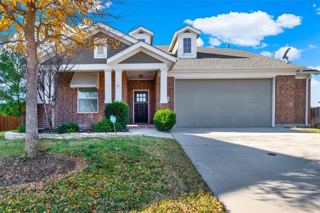 7901 Wildwest Drive, Fort Worth