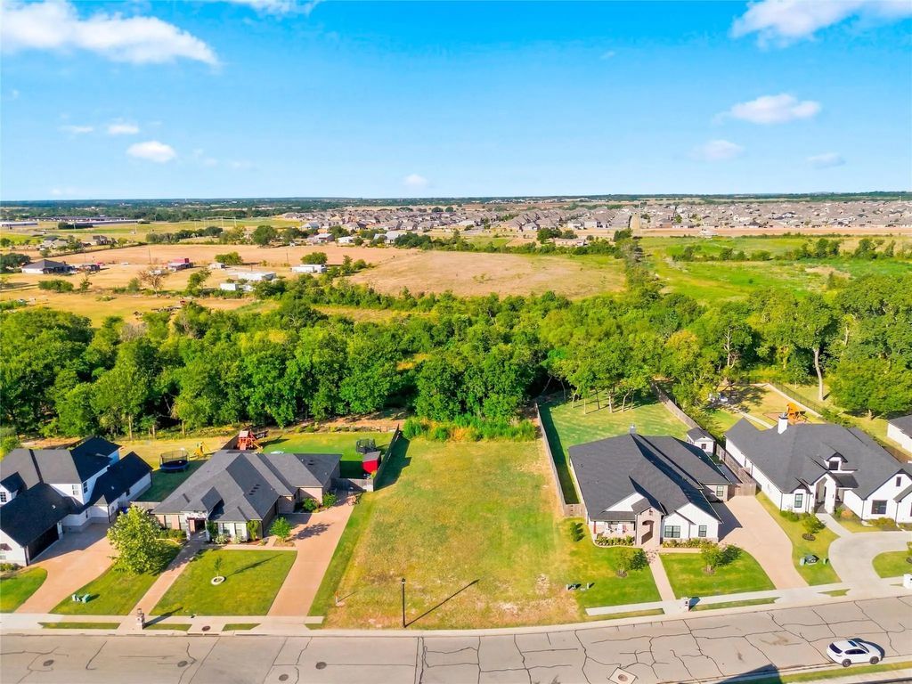 10245 Creekside Lane, Waco