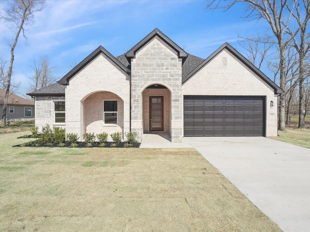 448 Rs County Rd 2340, Alba