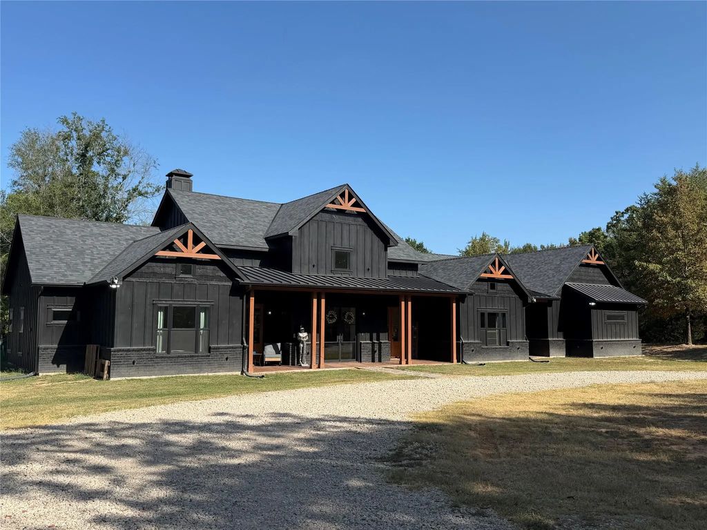 5541 Fm 1652, Grand Saline