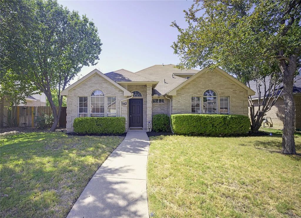 562 Continental Drive, Lewisville