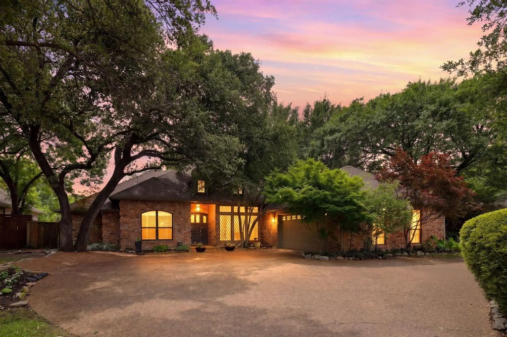 8710 Sanshire Avenue, Dallas