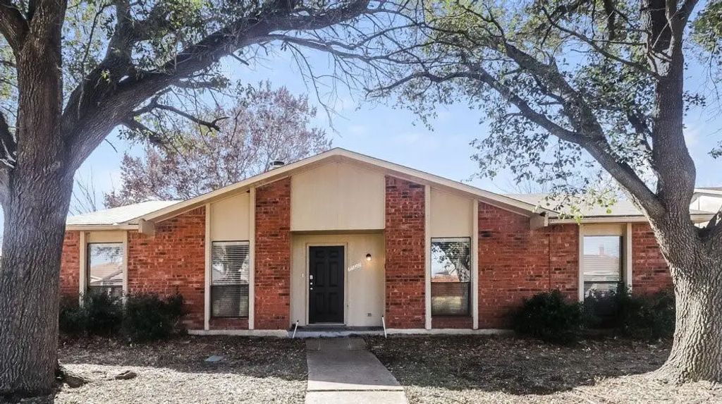 7522 Christie Lane, Dallas