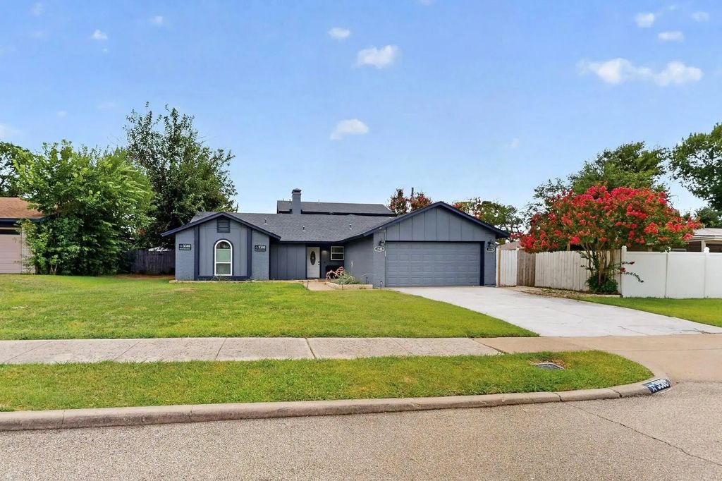 3508 Grande Bulevar, Irving