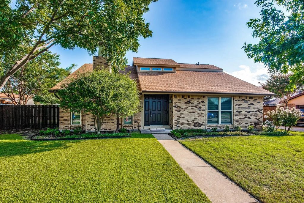 2013 Toulon Lane, Carrollton