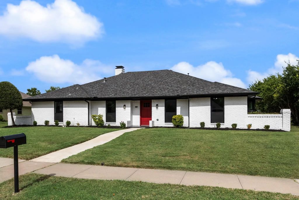 3300 Bandolino Lane, Plano