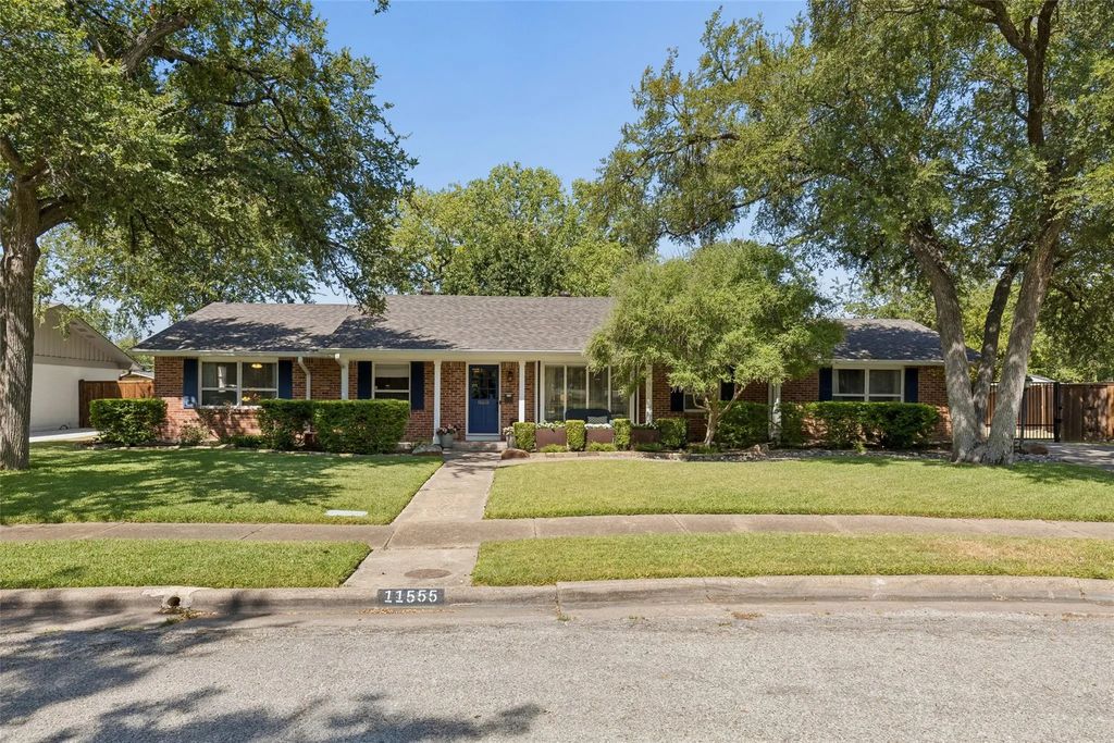 11555 Cromwell Circle, Dallas