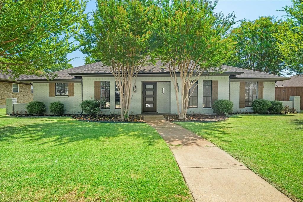 2208 Newcastle Circle, Plano