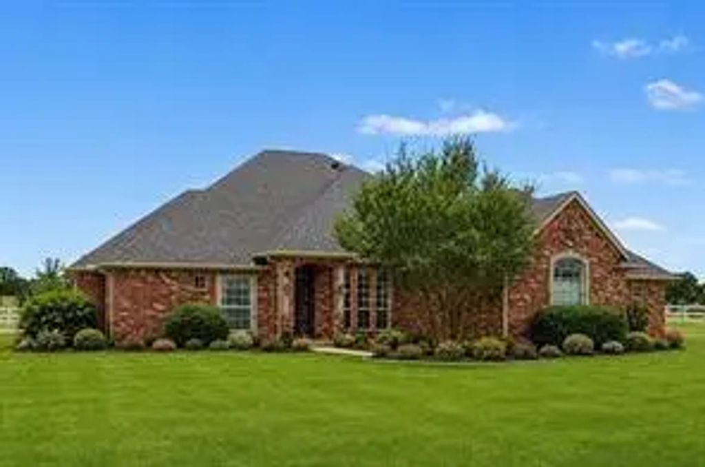 1908 Meadow Springs Drive, Haslet