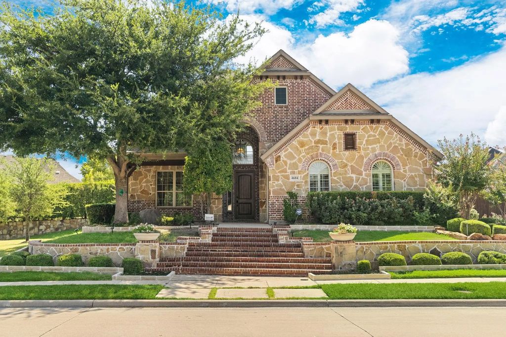 4604 Golden Mew Drive, Carrollton