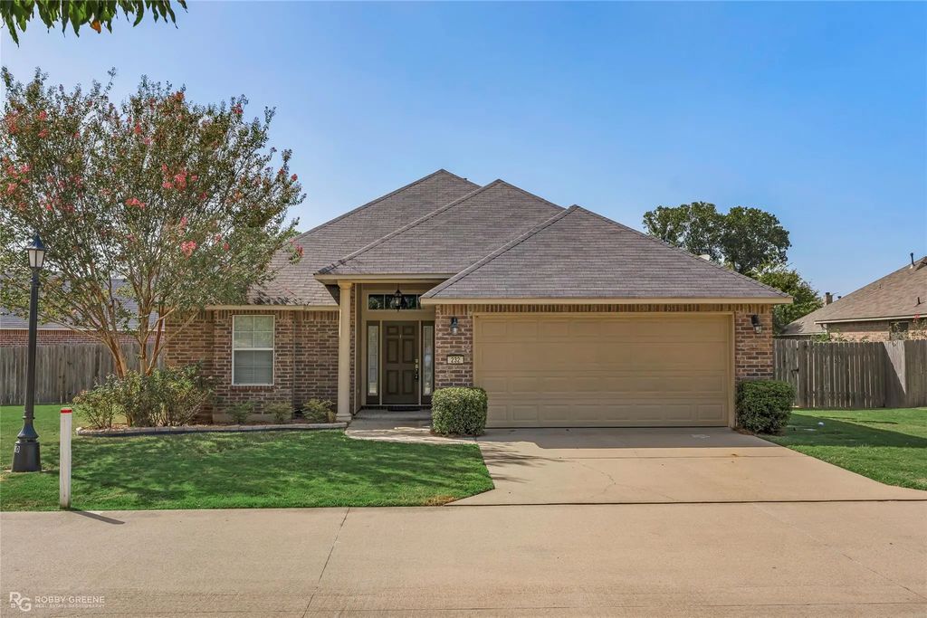 232 Riverbrooke Drive, Shreveport