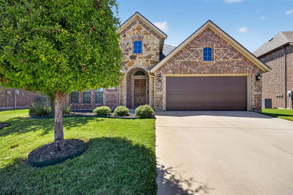 11805 Dixon Drive, Fort Worth