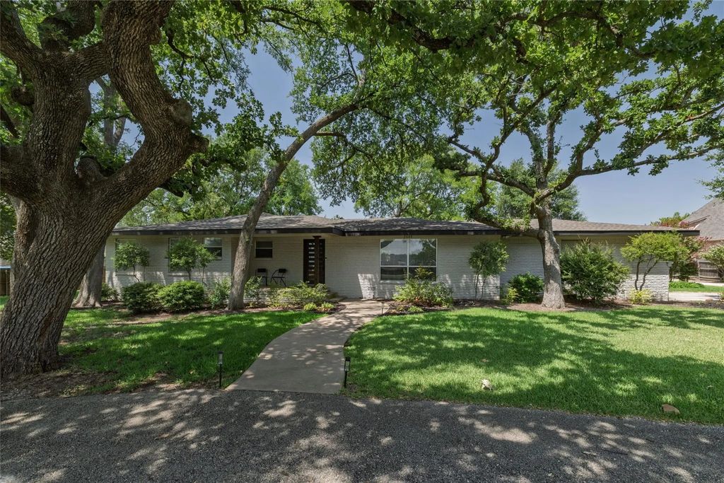 2640 Ridgecrest Drive, Southlake