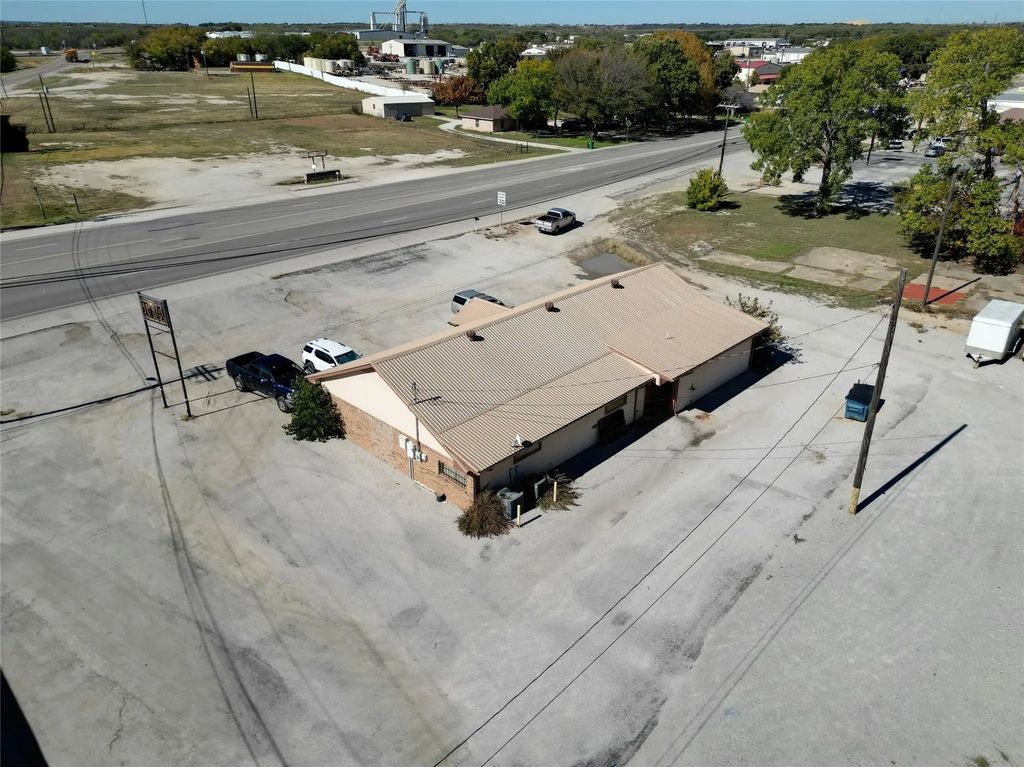1804 Chico Highway, Bridgeport