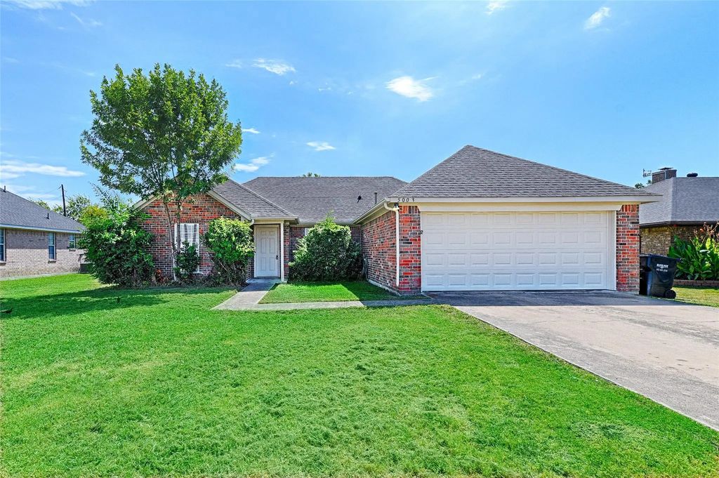 5003 Canton Street, Greenville