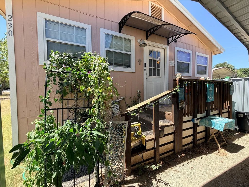 230 Treasure Beach, Comanche