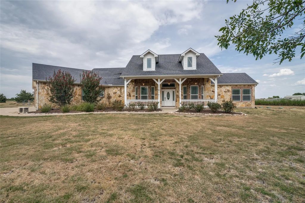 12830 Fm 2932, Forney