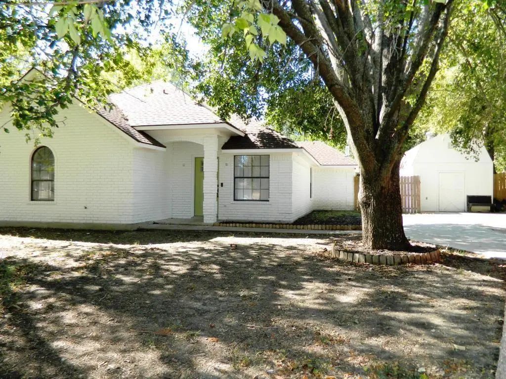 511 N Tucker Street, Leonard