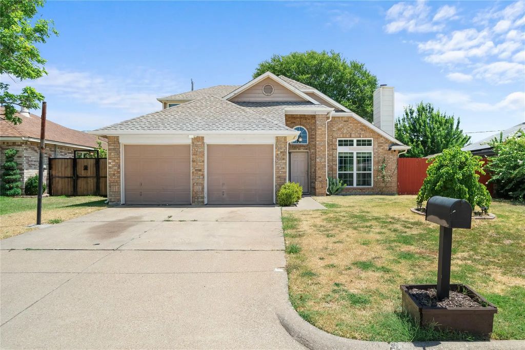 6315 Fairlane Drive, Arlington