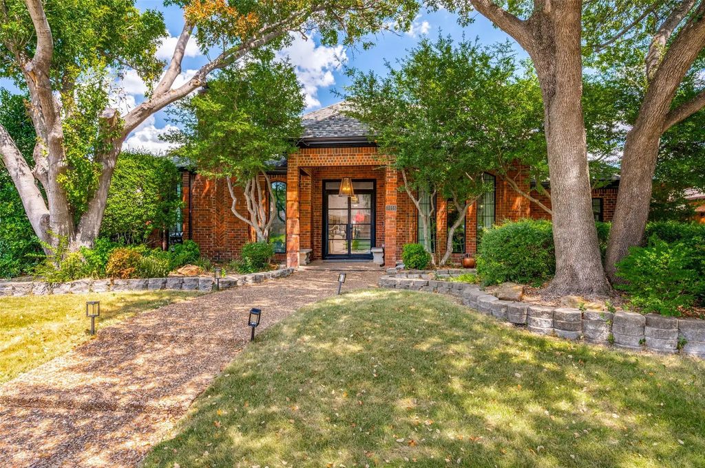 3916 Tumbril Lane, Plano