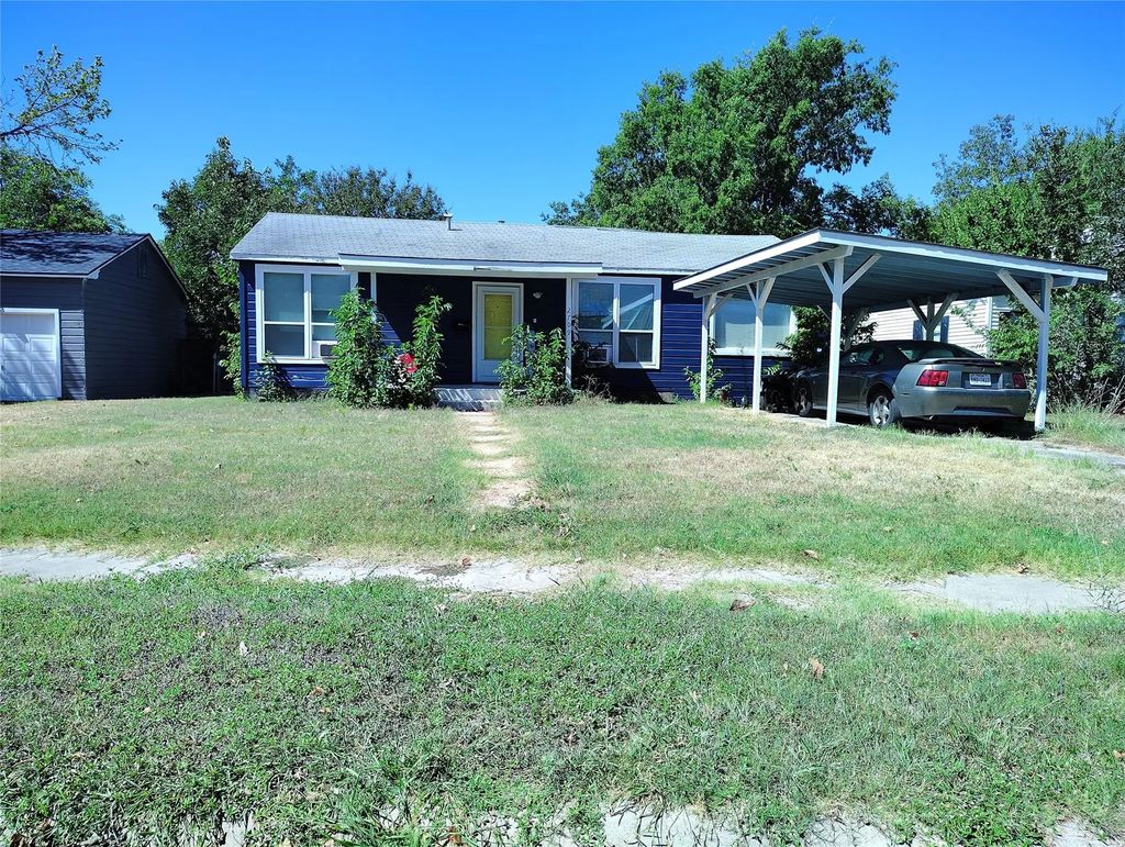 2709 Elizabeth Drive, Brownwood