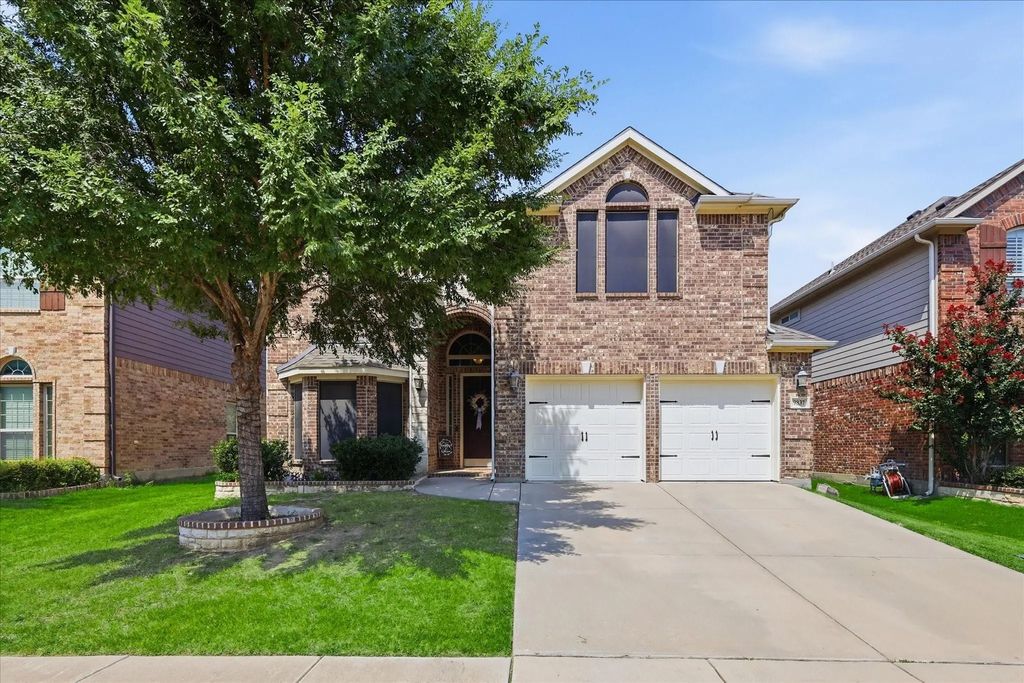 9837 Amaranth Drive, Fort Worth