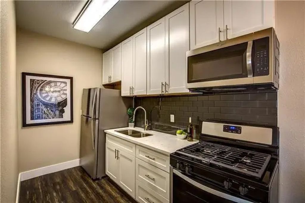 615 N Marsalis Avenue 3, Dallas