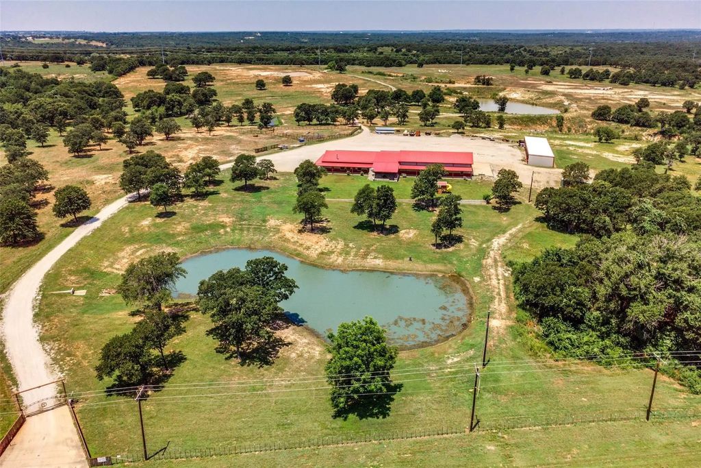 18345 Fm 920, Poolville