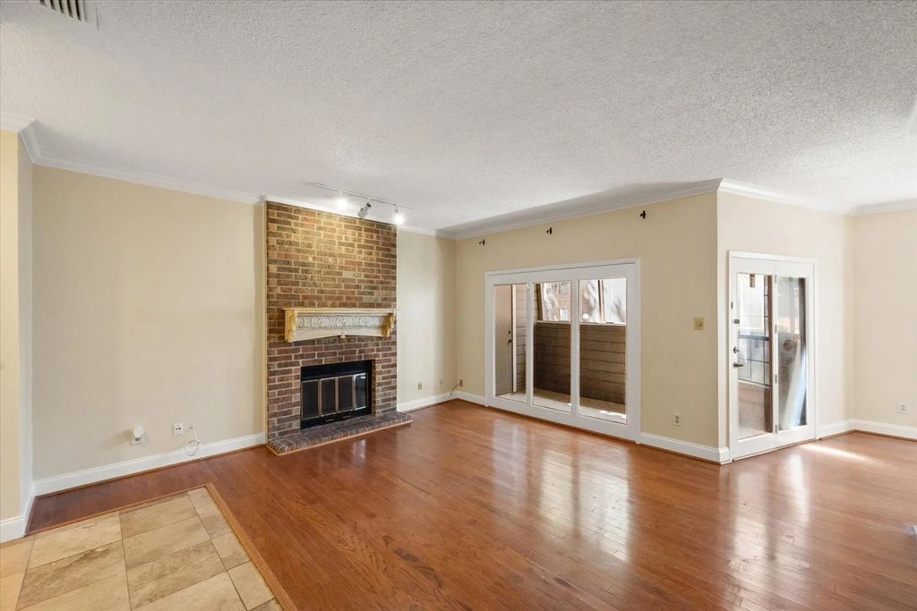 1206 Riverchase Lane 149, Arlington