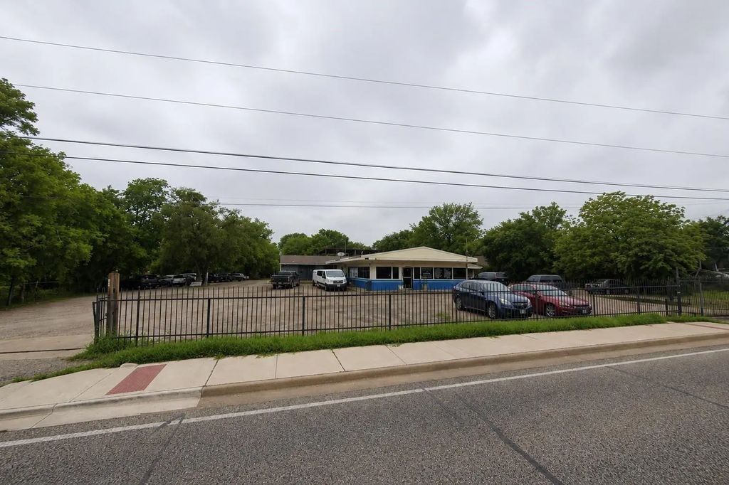 6855 Scyene Road, Dallas