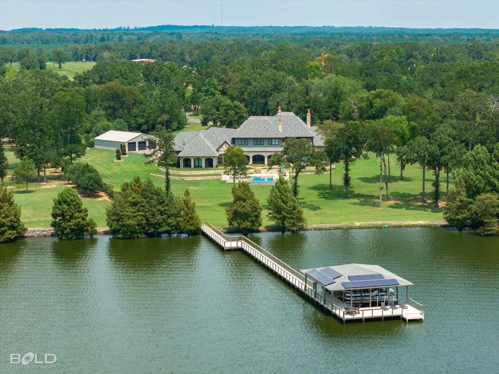 6731 N Lakeshore Drive, Shreveport
