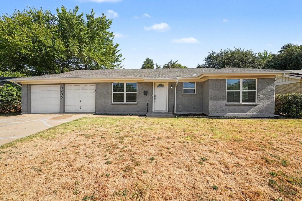 6705 Yosemite Drive, Fort Worth