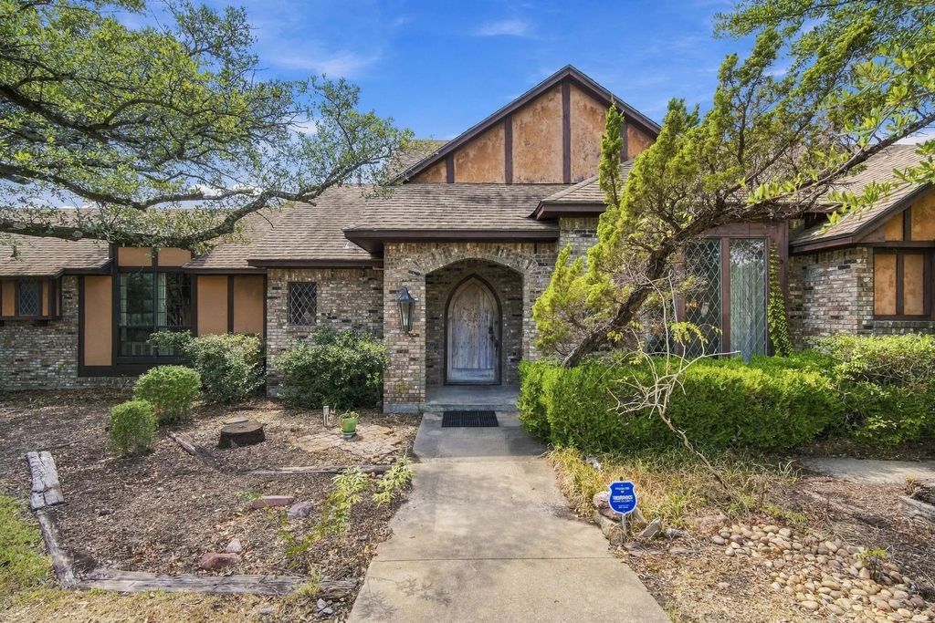 7210 Shiloh Road, Midlothian