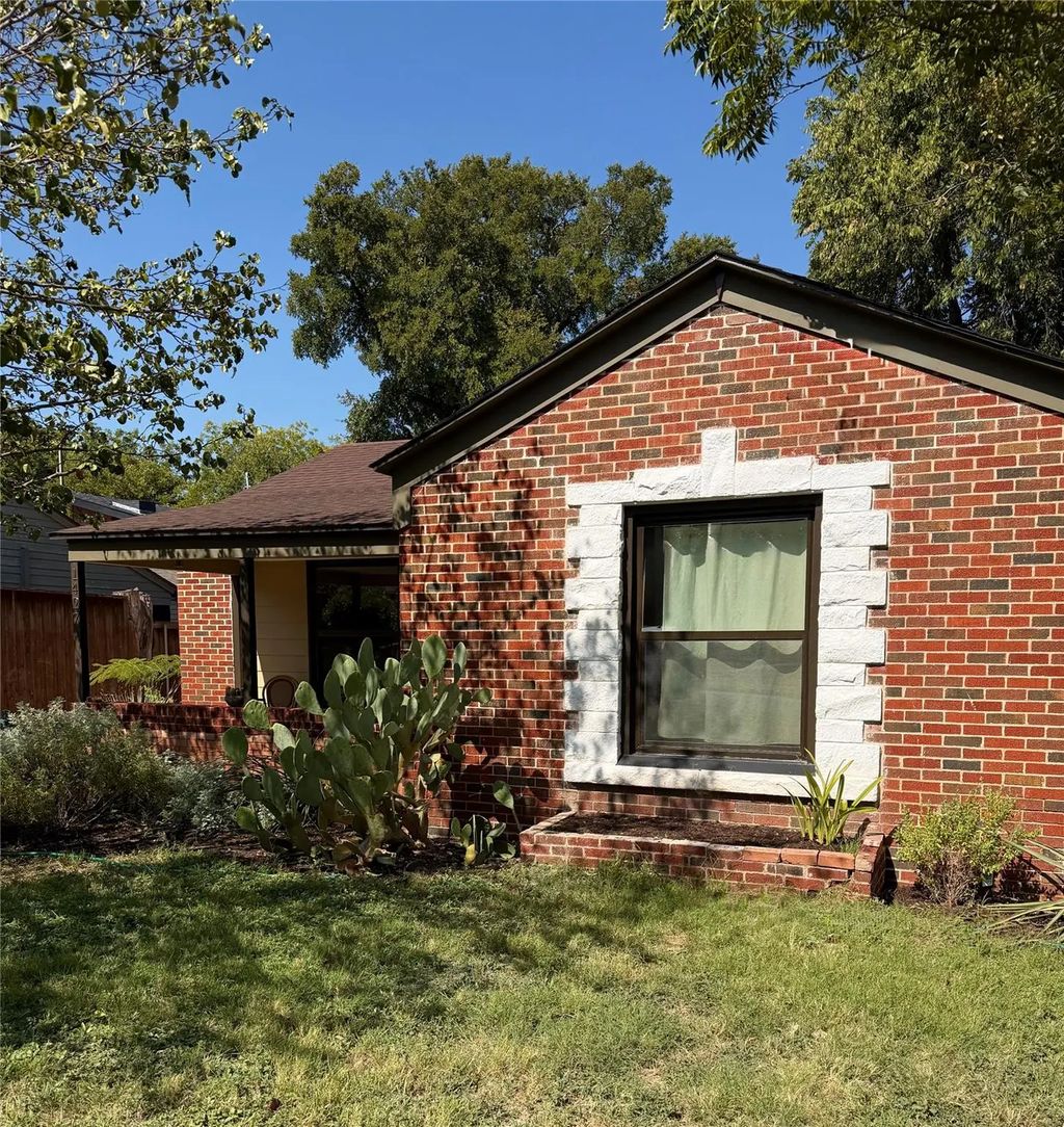 1427 Arizona Avenue, Dallas